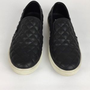 STEVE MADDEN Leather Women’s Ecentrcq Sneaker